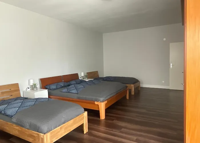 Rum i privatbostad Monteur- Oder Studentenzimmer *